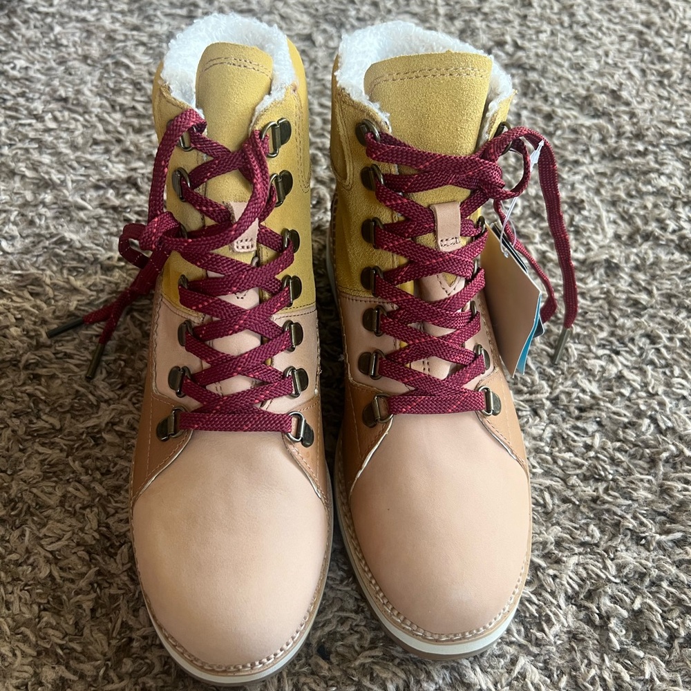 Tom’s waterproof boots